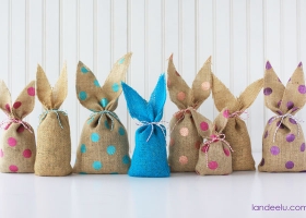 Paso a paso: bolsas de conejos de arpillera