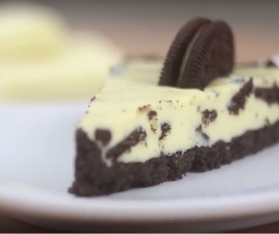 Tarta de chocolate blanco y Oreo