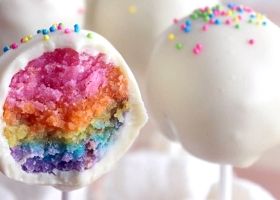 Cake pops arcoíris paso a paso