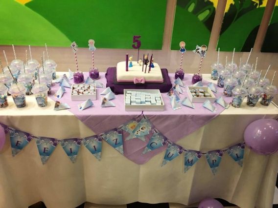 Temática Frozen para el cumpleaños de Tiziana