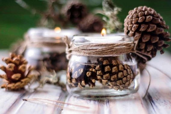 Ideas de decoración navideña con piñas de pino