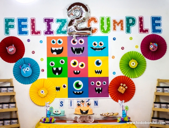 El cumple de Simón con coloridos monstruitos
