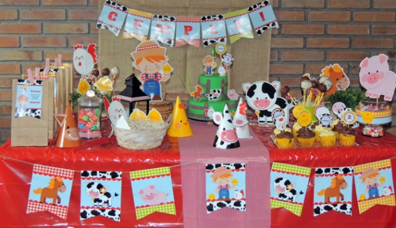 Martín festejó su cumpleaños en la granja